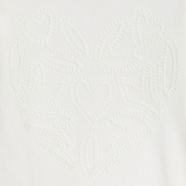 تيشيرت بأكمام طويلة مطرز باللون الأبيض للفتيات